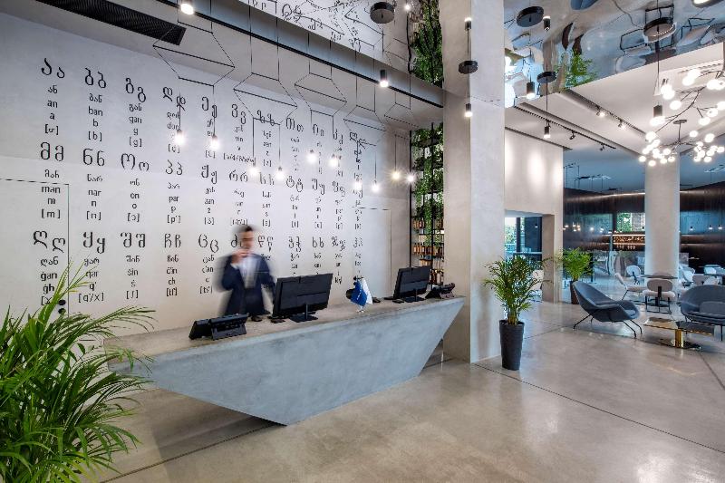 Golden Tulip Design Tbilisi - Lobi