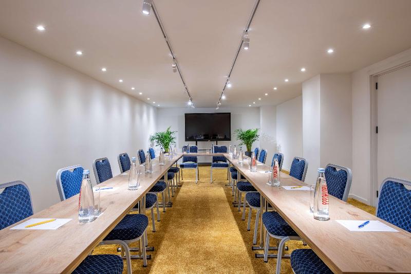 Golden Tulip Design Tbilisi - Toplantı