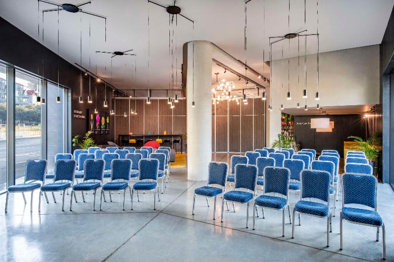 Golden Tulip Design Tbilisi - Toplantı