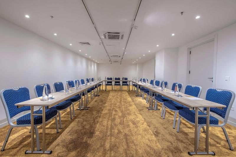 Golden Tulip Design Tbilisi - Toplantı