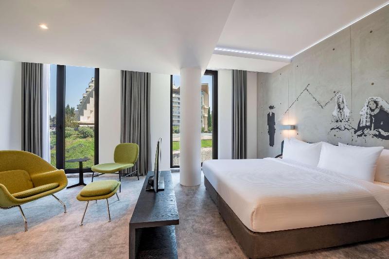 Golden Tulip Design Tbilisi - Oda