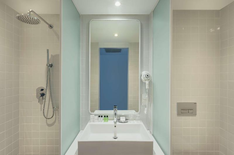 Golden Tulip Design Tbilisi - Oda