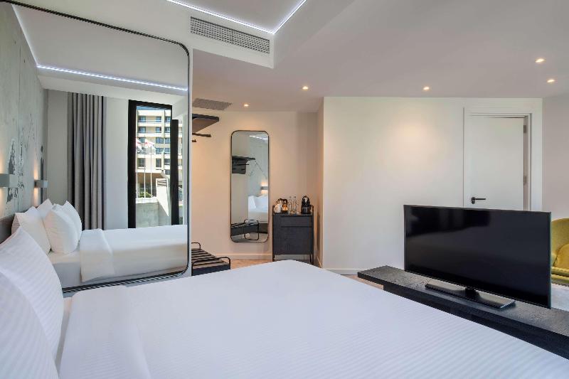 Golden Tulip Design Tbilisi - Oda