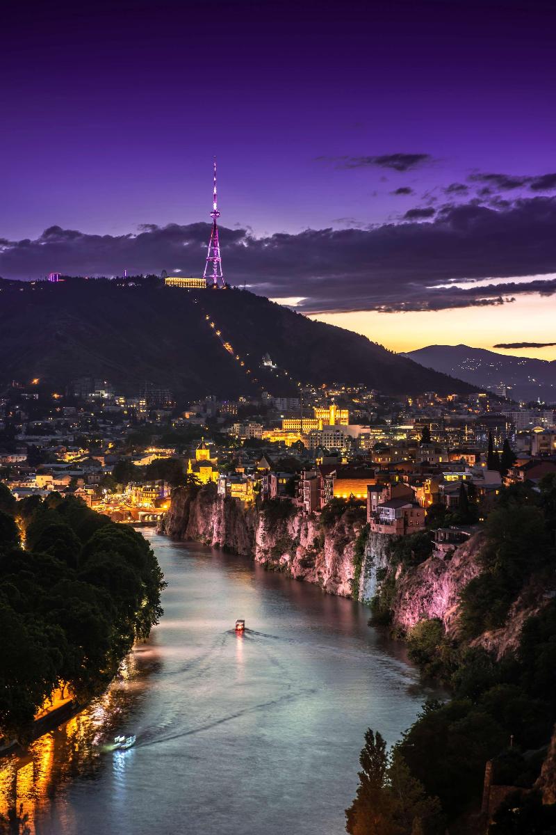 Golden Tulip Design Tbilisi - Restoran