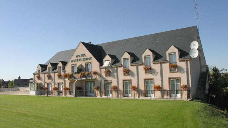 Logis Hotel Sully le Chateau - Genel