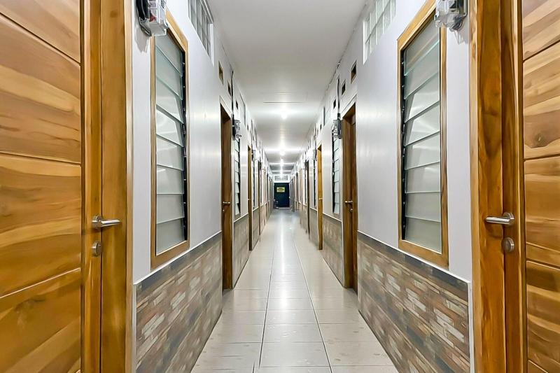 OYO 90708 Kbr Home - Lobi