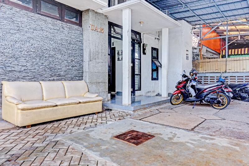 Super OYO 90689 Lily House - Lobi