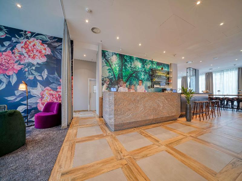 DORMERO Hotel Freiburg - Lobi