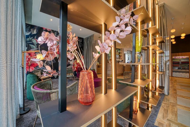 DORMERO Hotel Freiburg - Lobi
