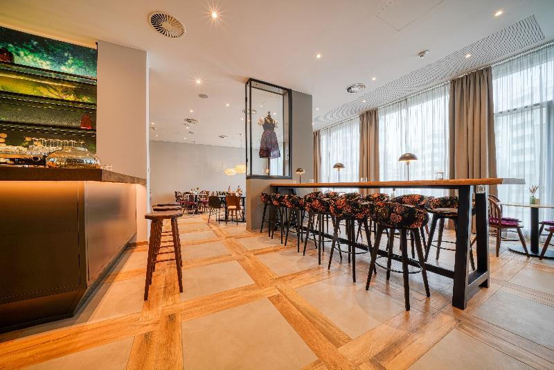 DORMERO Hotel Freiburg - Genel