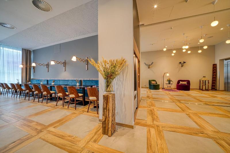DORMERO Hotel Freiburg - Restoran
