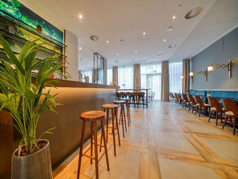 DORMERO Hotel Freiburg - Restoran