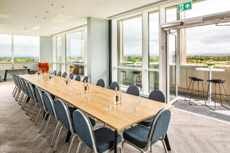 Holiday Inn Manchester Airport by IHG - Toplantı