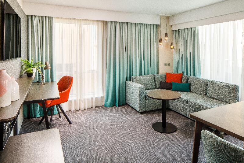 Holiday Inn Manchester Airport by IHG - Oda