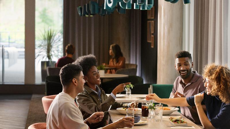 Holiday Inn Manchester Airport by IHG - Restoran