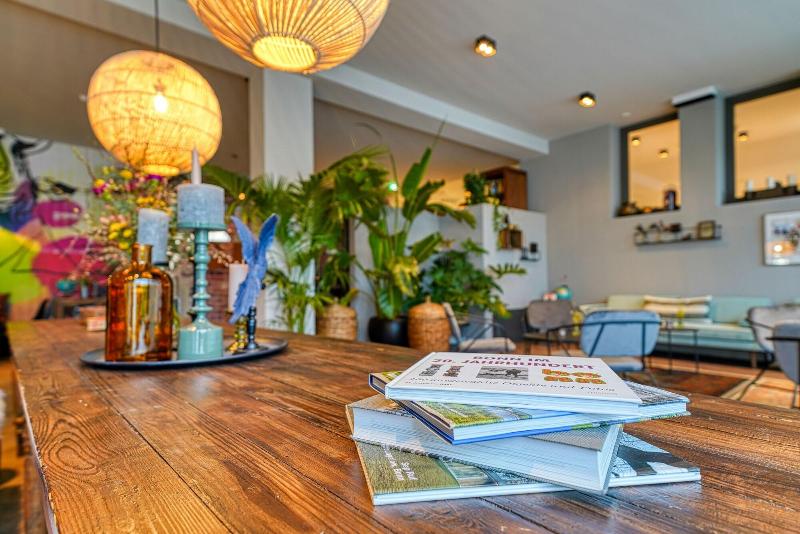 Sunday Hotel Bonn - Lobi