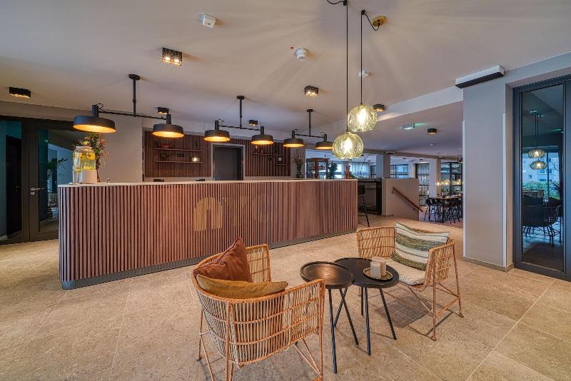 Sunday Hotel Bonn - Lobi