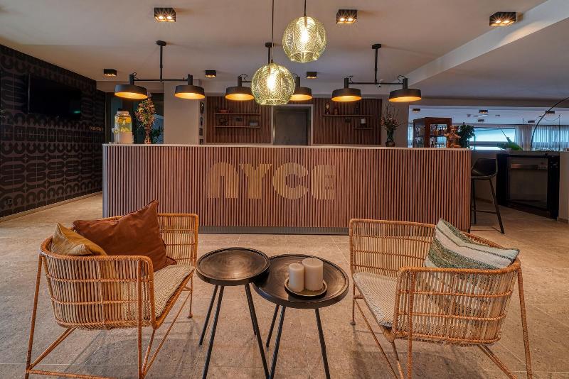Sunday Hotel Bonn - Lobi