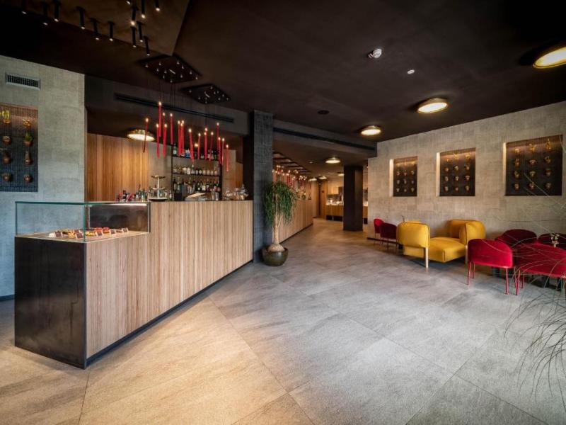 Phi Hotel Piajo - Lobi