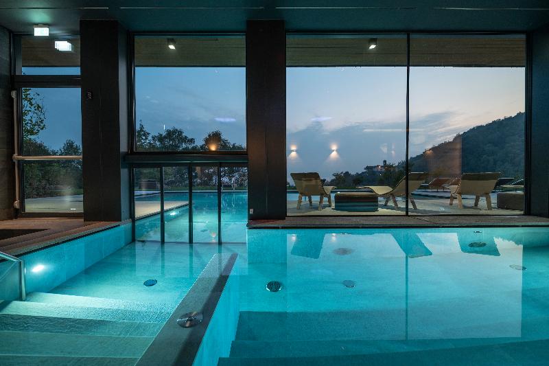 Phi Hotel Piajo - Havuz