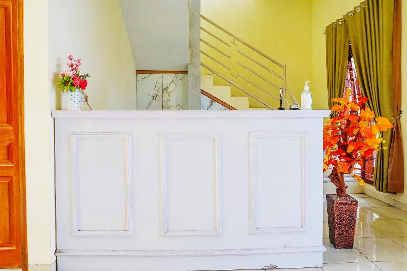 OYO Flagship 90723 Berlima Guest House Syariah - Lobi