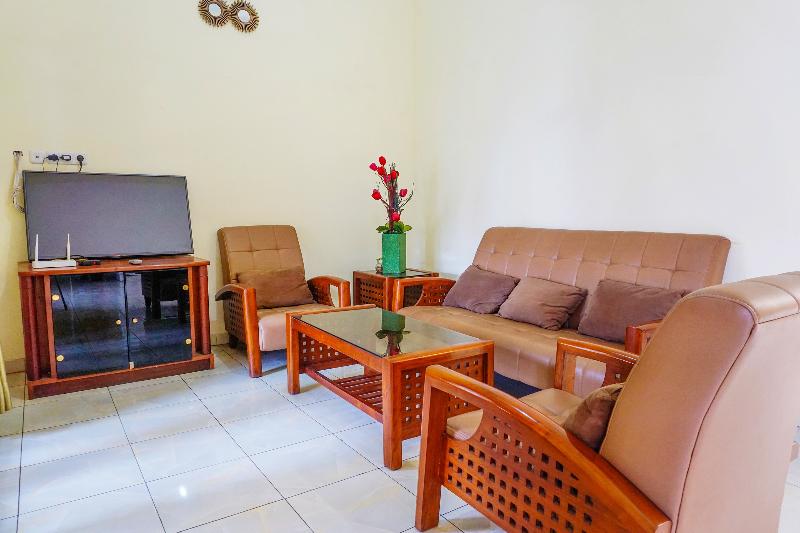 OYO Flagship 90723 Berlima Guest House Syariah - Lobi