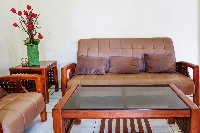 OYO Flagship 90723 Berlima Guest House Syariah - Lobi