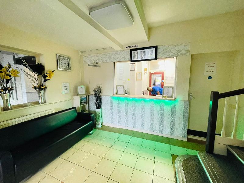 Star Hotel, South Leicester - Lobi