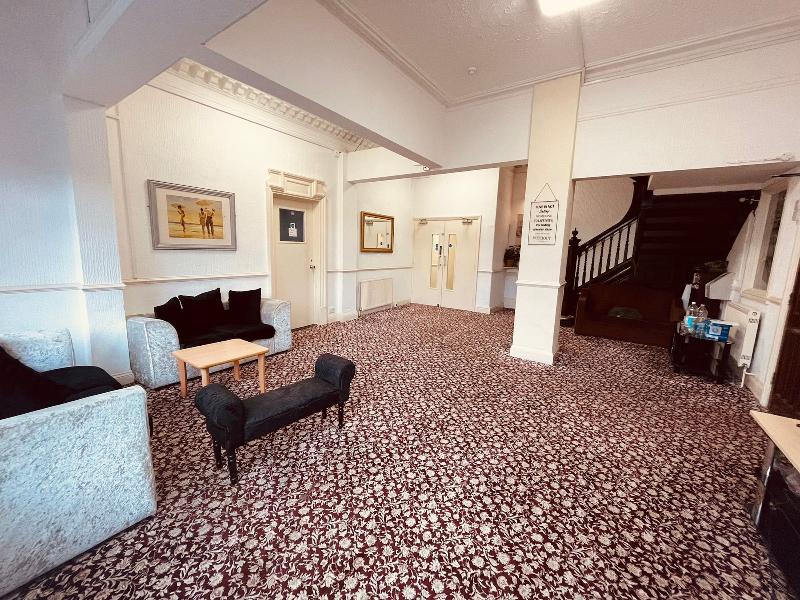 Star Hotel, South Leicester - Lobi