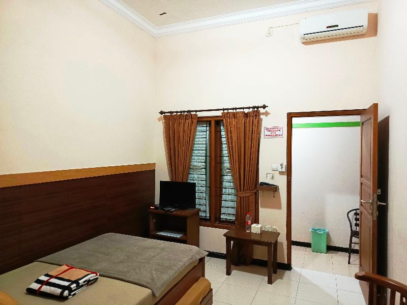 Kedung Ombo Homestay by ZUZU - Oda