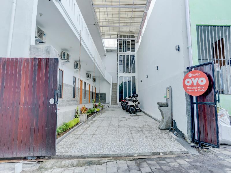 OYO 90756 Melasti Hills Room & Cafe - Genel
