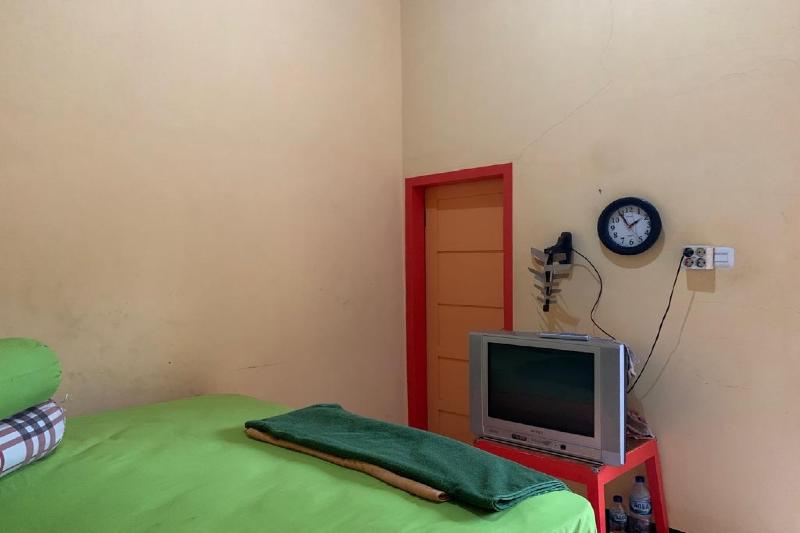 OYO 90770 Wisma Rima Melati - Oda