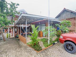 Super OYO 90758 D Kost In Kandri Semarang Syariah otel fotoğrafı