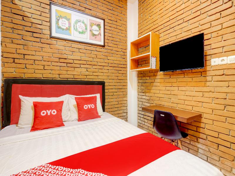 Super OYO 90758 D Kost In Kandri Semarang Syariah - Oda