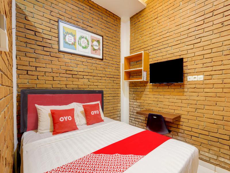 Super OYO 90758 D Kost In Kandri Semarang Syariah - Oda