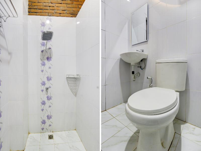 Super OYO 90758 D Kost In Kandri Semarang Syariah - Oda