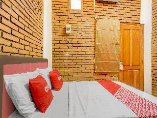 Super OYO 90758 D Kost In Kandri Semarang Syariah fotoÄŸrafÄ±