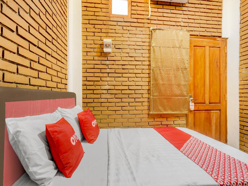 Super OYO 90758 D Kost In Kandri Semarang Syariah - Oda