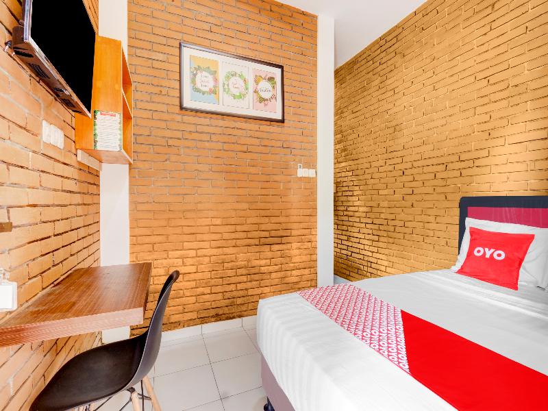 Super OYO 90758 D Kost In Kandri Semarang Syariah - Oda
