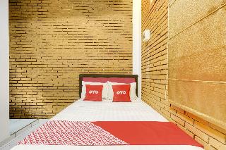 Super OYO 90758 D Kost In Kandri Semarang Syariah fotoÄŸrafÄ±