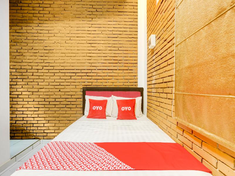 Super OYO 90758 D Kost In Kandri Semarang Syariah - Oda