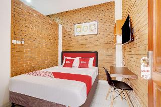 Super OYO 90758 D Kost In Kandri Semarang Syariah fotoÄŸrafÄ±