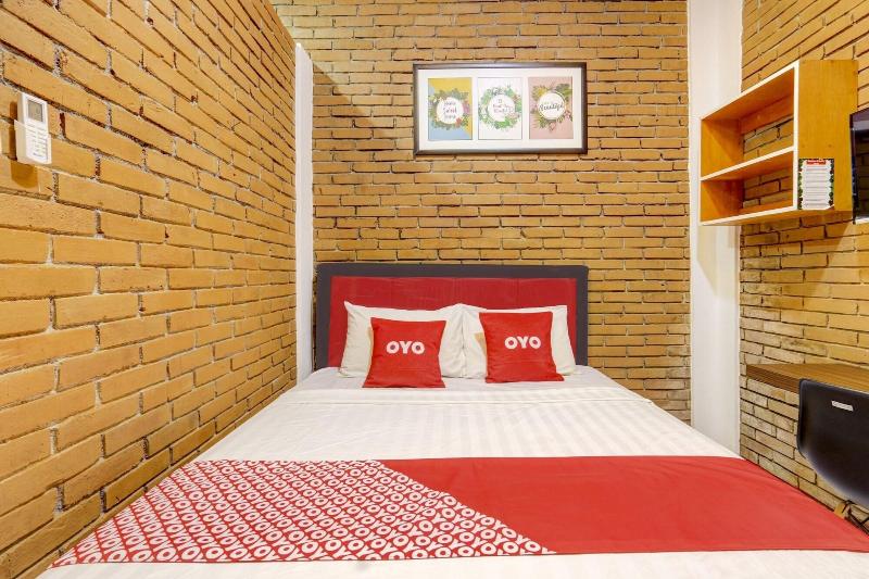 Super OYO 90758 D Kost In Kandri Semarang Syariah - Oda