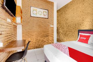 Super OYO 90758 D Kost In Kandri Semarang Syariah fotoÄŸrafÄ±
