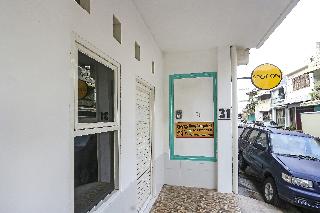 SPOT ON 90780 Gang Tengah Homestay Syaria fotoÄŸrafÄ±
