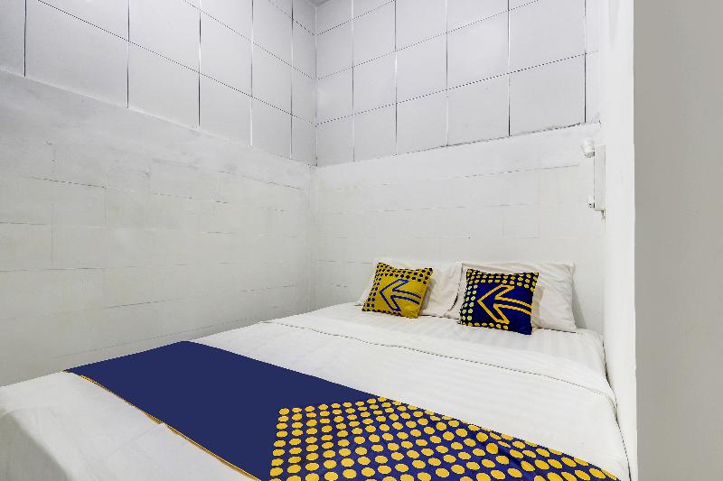 SPOT ON 90780 Gang Tengah Homestay Syaria - Oda