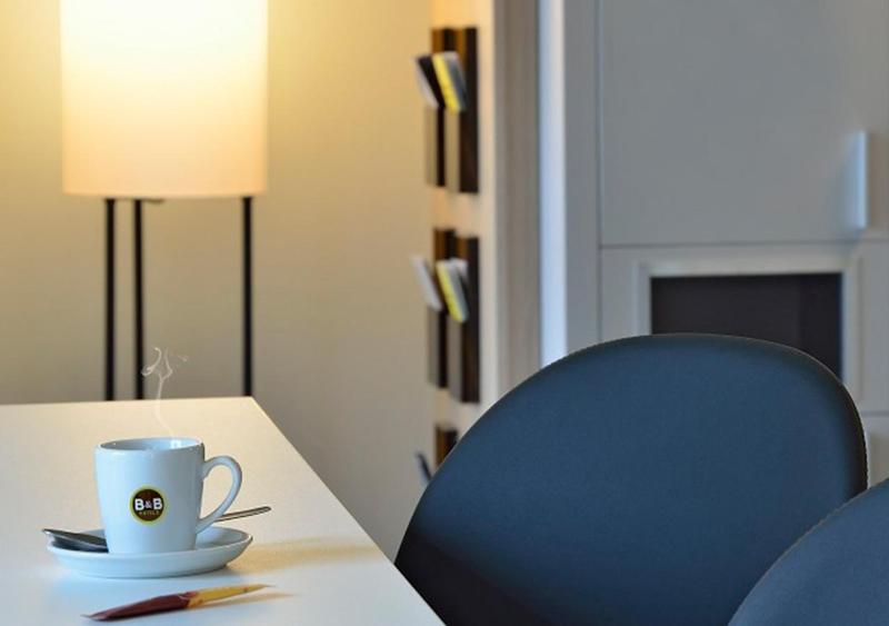 B&B HOTEL Köln-City - Oda