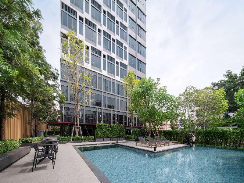 Ramada By Wyndham Bangkok Sukhumvit 87 - Havuz