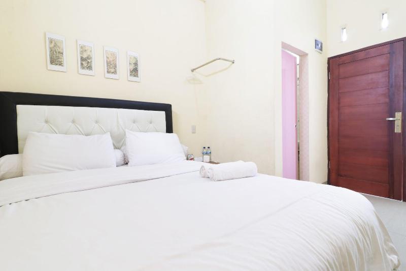 Krisna Hostel by ZUZU - Genel
