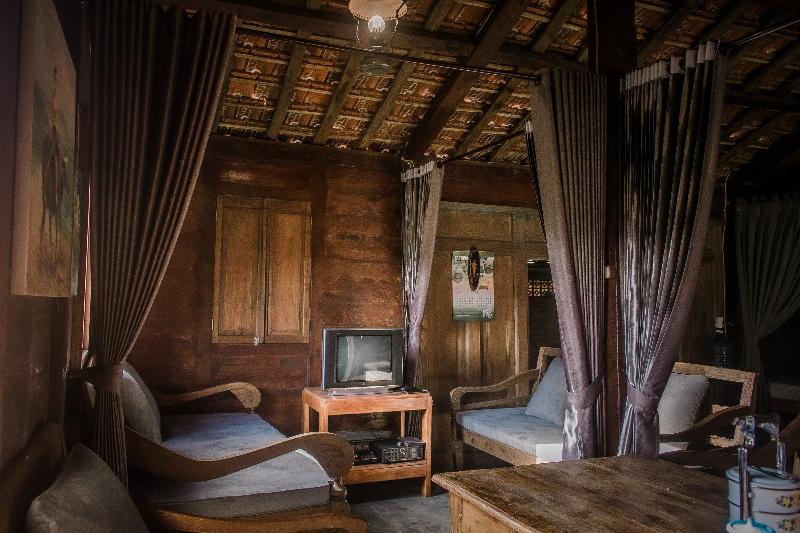 Sekar Gambir Homestay by ZUZU - Genel